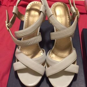 Adrienne Vittadini, White 9m Sandal